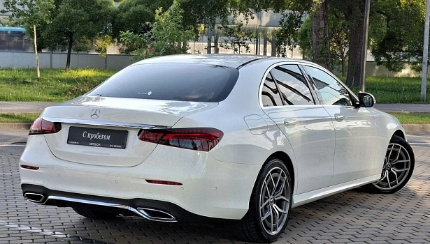 Mercedes-Benz E 220 d 4MATIC Седан Sport (194 л.с.) фото 6