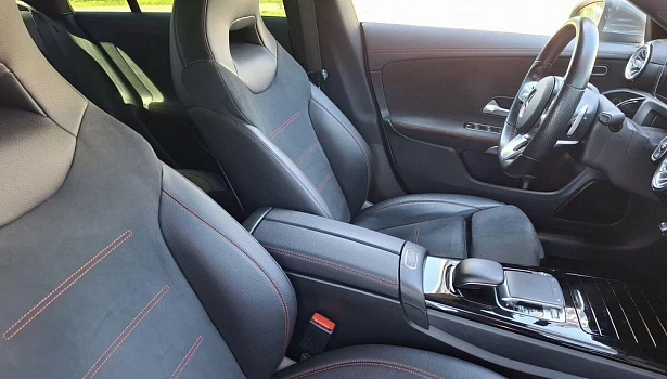 Mercedes-Benz CLA 200 Купе Sport (150 л.с.) фото 13