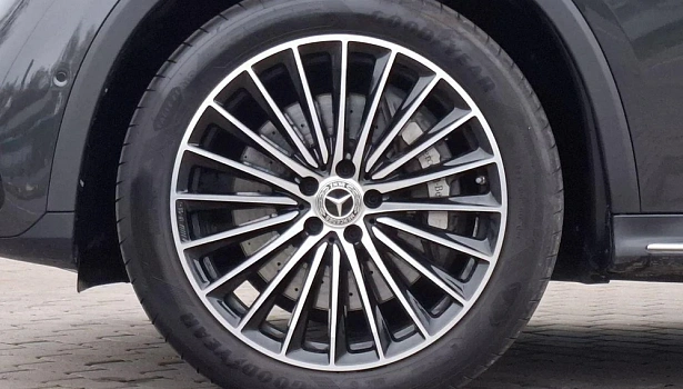 Mercedes-Benz GLC 2.0 4MATIC Внедорожник (258 л.с.) фото 15