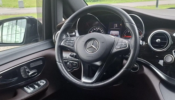 Mercedes-Benz V 250 d 4MATIC AT Минивэн Long (190 л.с.) фото 29