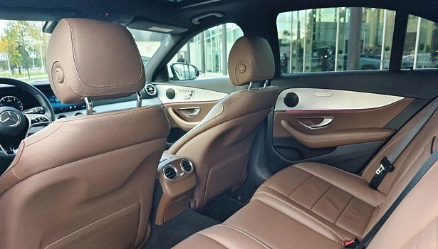 Mercedes-Benz E 250 Седан (211 л.с.) фото 13