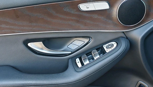 Mercedes-Benz GLC 220 d 4MATIC Внедорожник Premium (194 л.с.) фото 19