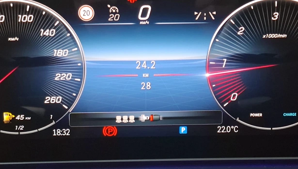 Mercedes-Benz GLE 300 d 4MATIC Внедорожник (269 л.с.) фото 23