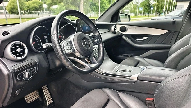 Mercedes-Benz GLC 300 d 4MATIC Внедорожник Sport (245 л.с.) фото 10