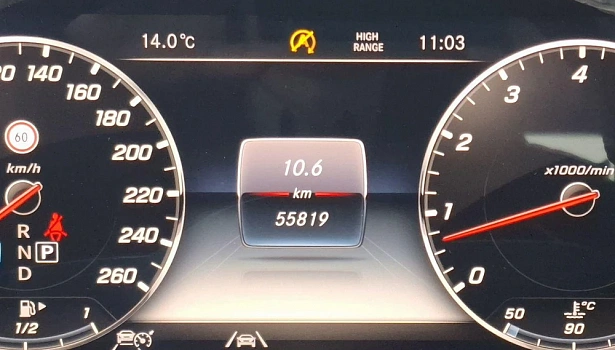 Mercedes-Benz G 500 4MATIC Внедорожник (422 л.с.) фото 22