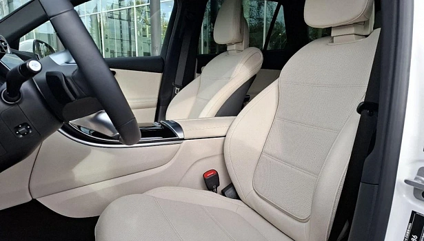 Mercedes-Benz GLC 2.0 4MATIC Внедорожник (258 л.с.) фото 12