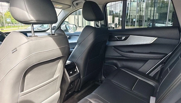 CHERY Tiggo 7 Pro Max 1.5 4WD Внедорожник Prestige (147 л.с.) фото 13