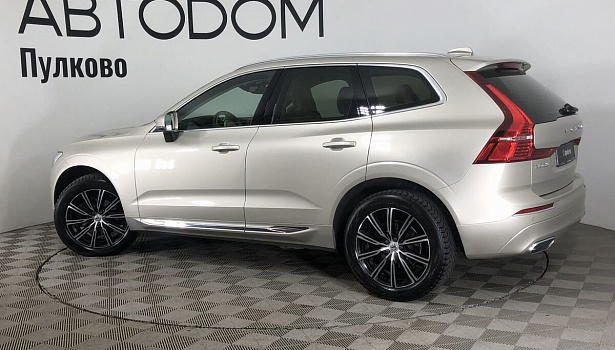 Volvo XC60 2.0d 4WD Внедорожник Momentum (190 л.с.) фото 4