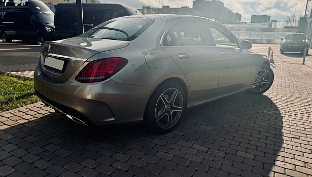 Mercedes-Benz C 180 Седан Sport (150 л.с.) фото 4