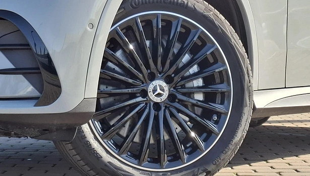 Mercedes-Benz GLC 2.0 4MATIC Внедорожник (258 л.с.) фото 5