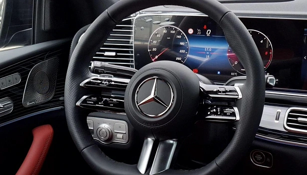 Mercedes-Benz GLE 300 d 4MATIC Внедорожник (269 л.с.) фото 28