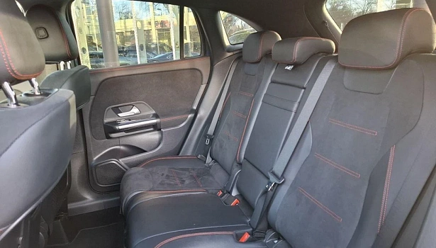 Mercedes-Benz GLA 200 4MATIC Внедорожник Sport (150 л.с.) фото 14