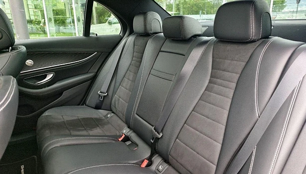 Mercedes-Benz E 200 4MATIC Седан Sport Plus (197 л.с.) фото 14