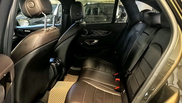 Mercedes-Benz GLC 250 4MATIC Внедорожник Особая серия (211 л.с.) фото 13
