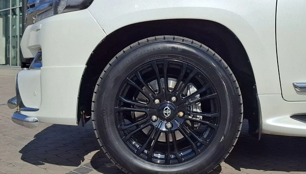 Toyota Land Cruiser AT35 d 4WD Внедорожник Arctic Trucks (249 л.с.) фото 19