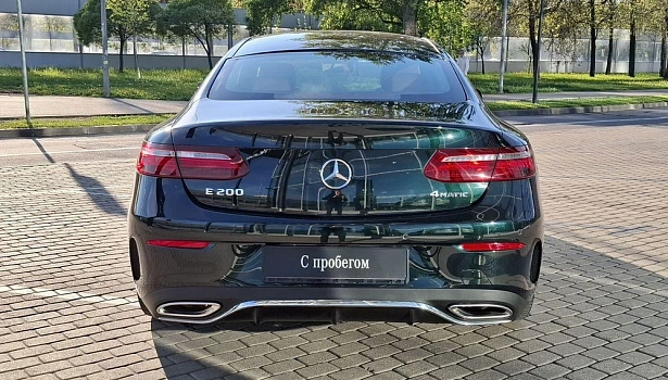 Mercedes-Benz E 200 4MATIC Купе Sport (197 л.с.) фото 9