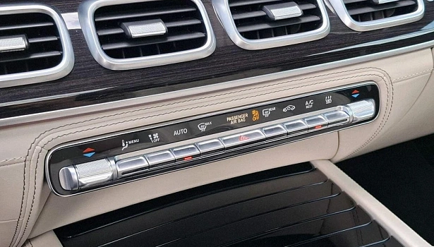Mercedes-Benz AMG GLS 63 4MATIC Внедорожник (612 л.с.) фото 24