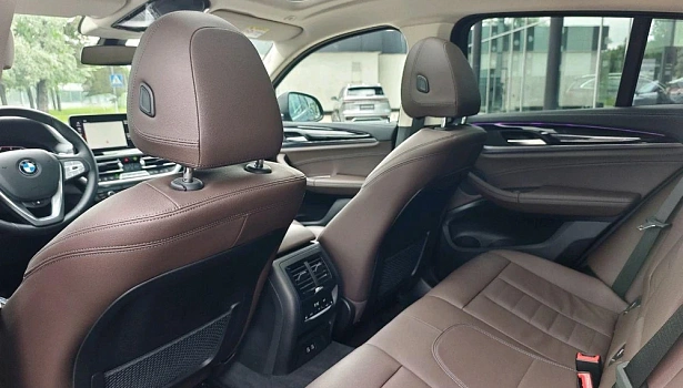 BMW X4 2.0 4WD Внедорожник (184 л.с.) фото 13
