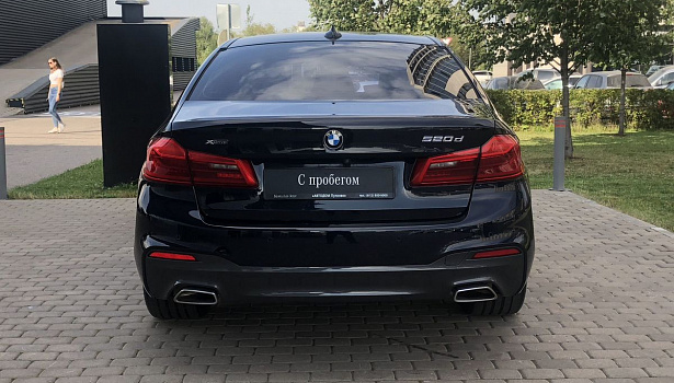 BMW 5 серии 520 d 4WD Седан M Sport (190 л.с.) фото 8