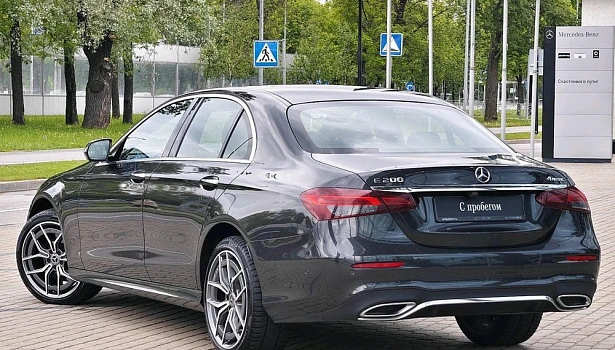 Mercedes-Benz E 200 4MATIC Седан Sport Plus (197 л.с.) фото 4