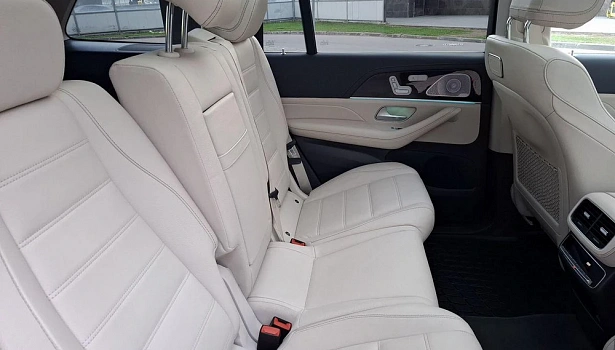 Mercedes-Benz GLS 400 d 4MATIC Внедорожник Luxury (330 л.с.) фото 16