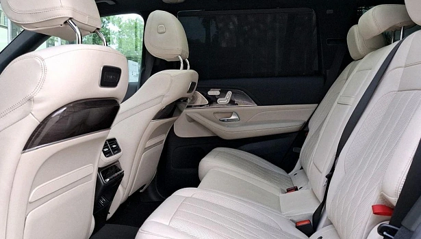 Mercedes-Benz AMG GLS 63 4MATIC Внедорожник (612 л.с.) фото 13