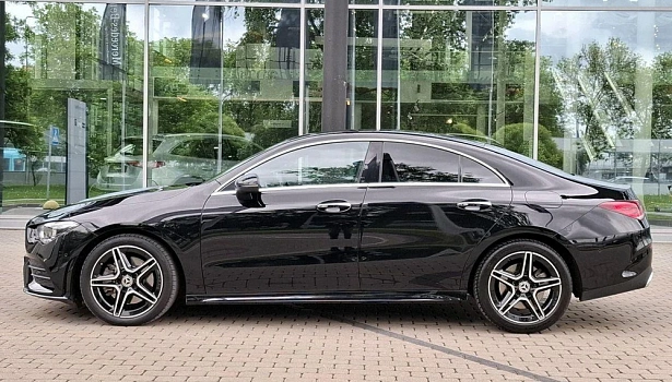 Mercedes-Benz CLA 250 4MATIC Купе Sport (224 л.с.) фото 3