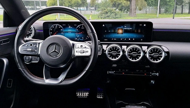 Mercedes-Benz CLA 1.3 4MATIC Купе Sport (150 л.с.) фото 17