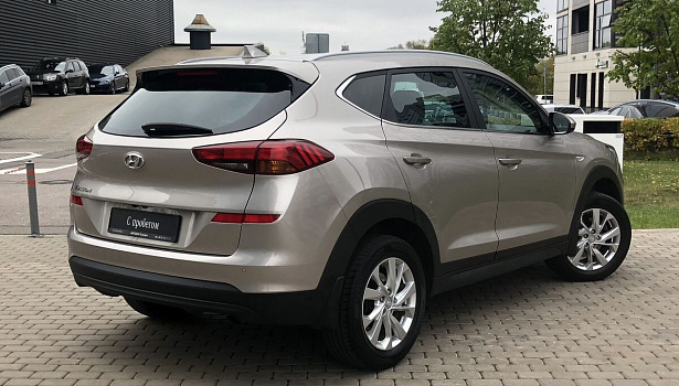 Hyundai Tucson 2.0 4WD Внедорожник Family (150 л.с.) фото 6