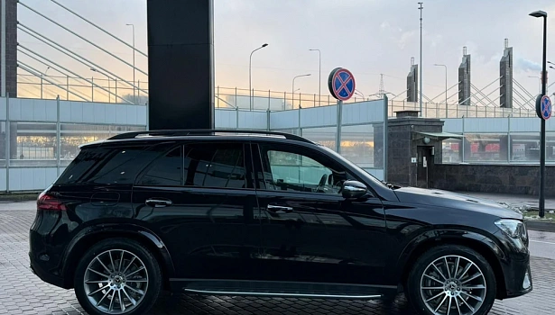 Mercedes-Benz GLE 300 d 4MATIC Внедорожник (269 л.с.) фото 7