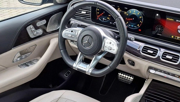 Mercedes-Benz AMG GLS 63 4MATIC Внедорожник (612 л.с.) фото 16