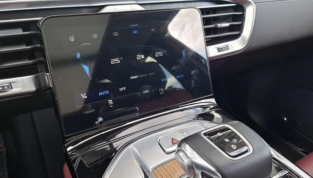Hongqi E-HS9 99 4WD Внедорожник Luxury (405 кВт) фото 26