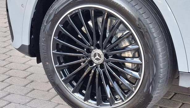 Mercedes-Benz GLC 2.0 4MATIC Внедорожник (258 л.с.) фото 15