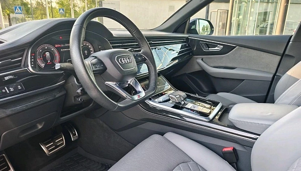 Audi Q8 3.0d 4WD Внедорожник Design (249 л.с.) фото 10