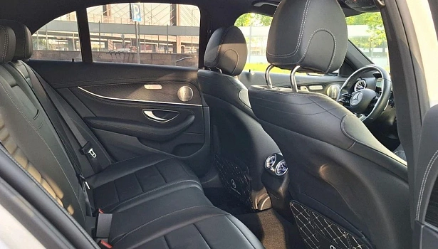 Mercedes-Benz E 220 d 4MATIC Седан Sport (194 л.с.) фото 13