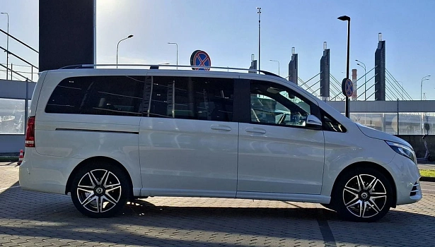 Mercedes-Benz V 250 d 4MATIC AT Минивэн Avantgarde Long (190 л.с.) фото 7