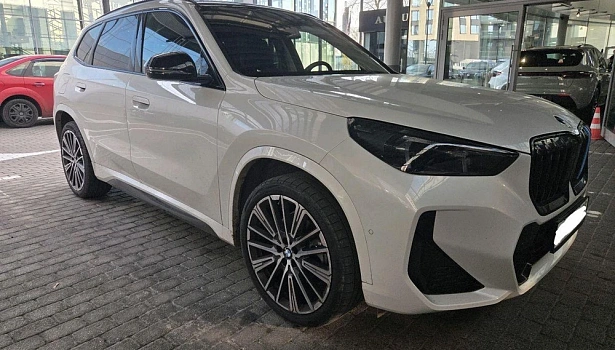 BMW X1 2.0 4WD Внедорожник XDrive25Li M Sport Package (204 л.с.) фото 6