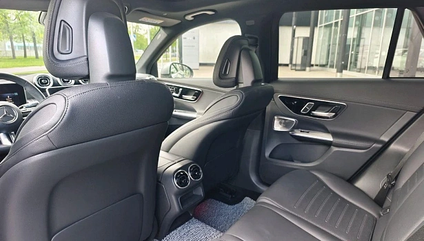Mercedes-Benz GLC 2.0 4MATIC Внедорожник (258 л.с.) фото 12