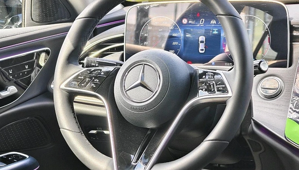 Mercedes-Benz E 2.0 Седан (204 л.с.) фото 17