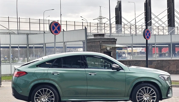 Mercedes-Benz GLE 300 d 4MATIC Внедорожник (269 л.с.) фото 6