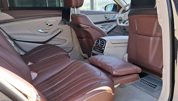 Mercedes-Benz S 560 4MATIC Седан (469 л.с.) фото 12