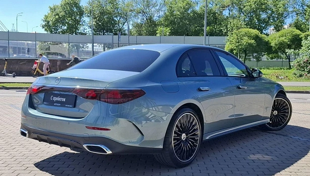 Mercedes-Benz E 2.0d 4MATIC Седан (197 л.с.) фото 6