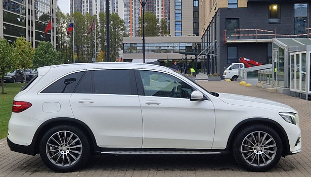 Mercedes-Benz GLC 250 4MATIC Внедорожник Особая серия (211 л.с.) фото 7