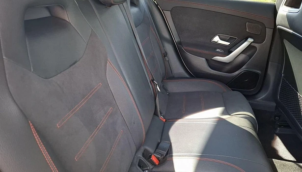 Mercedes-Benz CLA 200 Купе Sport (150 л.с.) фото 37