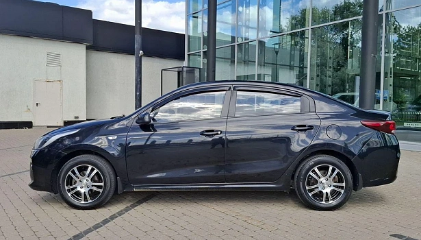 Kia Rio 1.6 4WD Седан Comfort (123 л.с.) фото 3