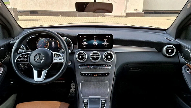 Mercedes-Benz GLC 300 d 4MATIC Внедорожник Sport (245 л.с.) фото 24