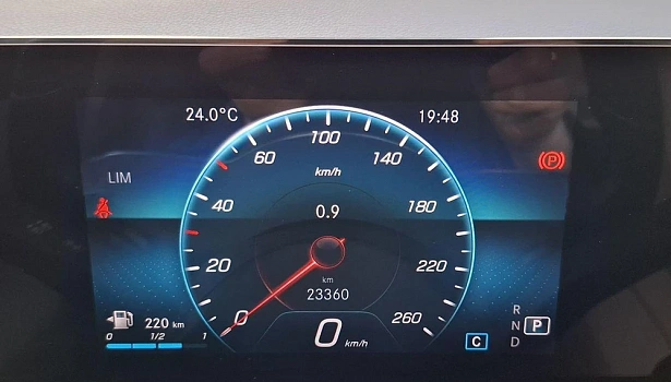 Mercedes-Benz GLA 200 Внедорожник Progressive (150 л.с.) фото 21