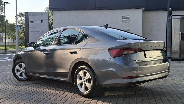 Skoda Octavia 1.4 4WD Лифтбек Active Plus (150 л.с.) фото 7