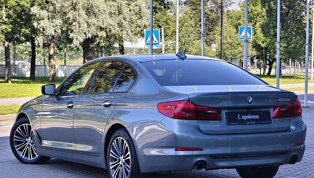 BMW 5 серии 520 d 4WD Седан Sport Line (190 л.с.) фото 4