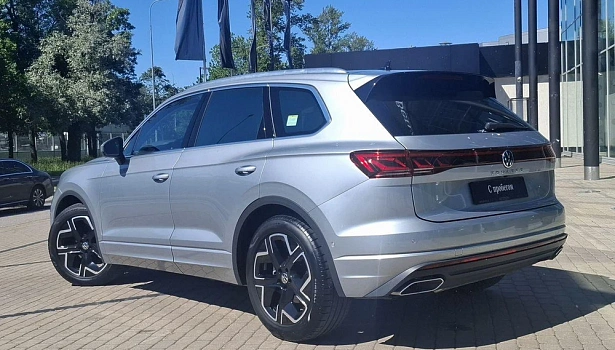 Volkswagen Touareg 3.0d 4WD Внедорожник Elegance (286 л.с.) фото 4